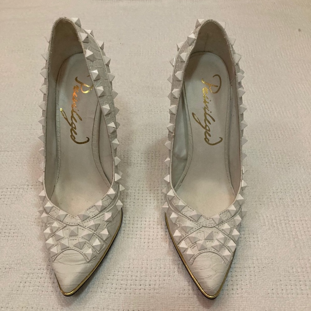 White Pointy-Toe Stilettos Embellished with White Studs; Gold Heels